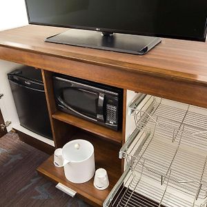 Premium Queen Studio Two Queen Beds Non-Smoking